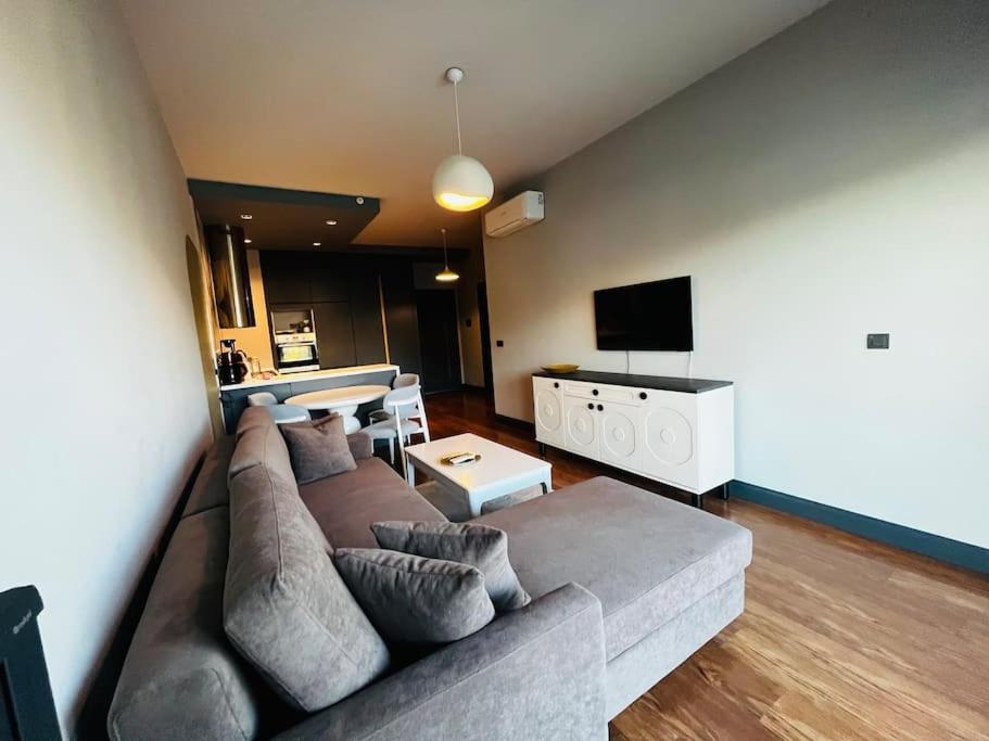 Modern In The Center